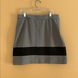 SALE (3/$15) Loft mini skirt 4P gray with black